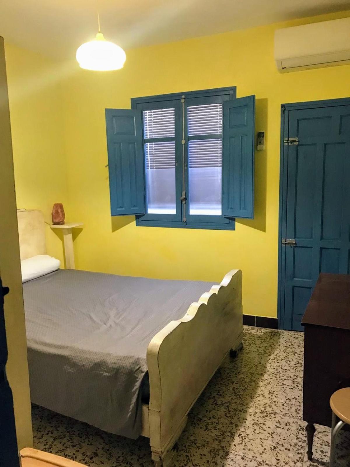 Casita La Paloma Bonita Del Pescador Hasta 5 Personas En El Casco Antiguo La Medina Centro Almeria Bajo Alcazaba Terraza Buena Vista Parking Privado Y Sabanas En Opcion Luaran gambar