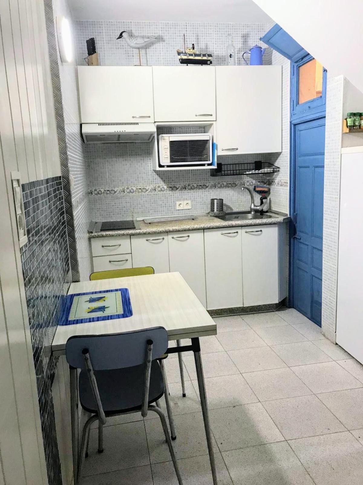 Casita La Paloma Bonita Del Pescador Hasta 5 Personas En El Casco Antiguo La Medina Centro Almeria Bajo Alcazaba Terraza Buena Vista Parking Privado Y Sabanas En Opcion Luaran gambar