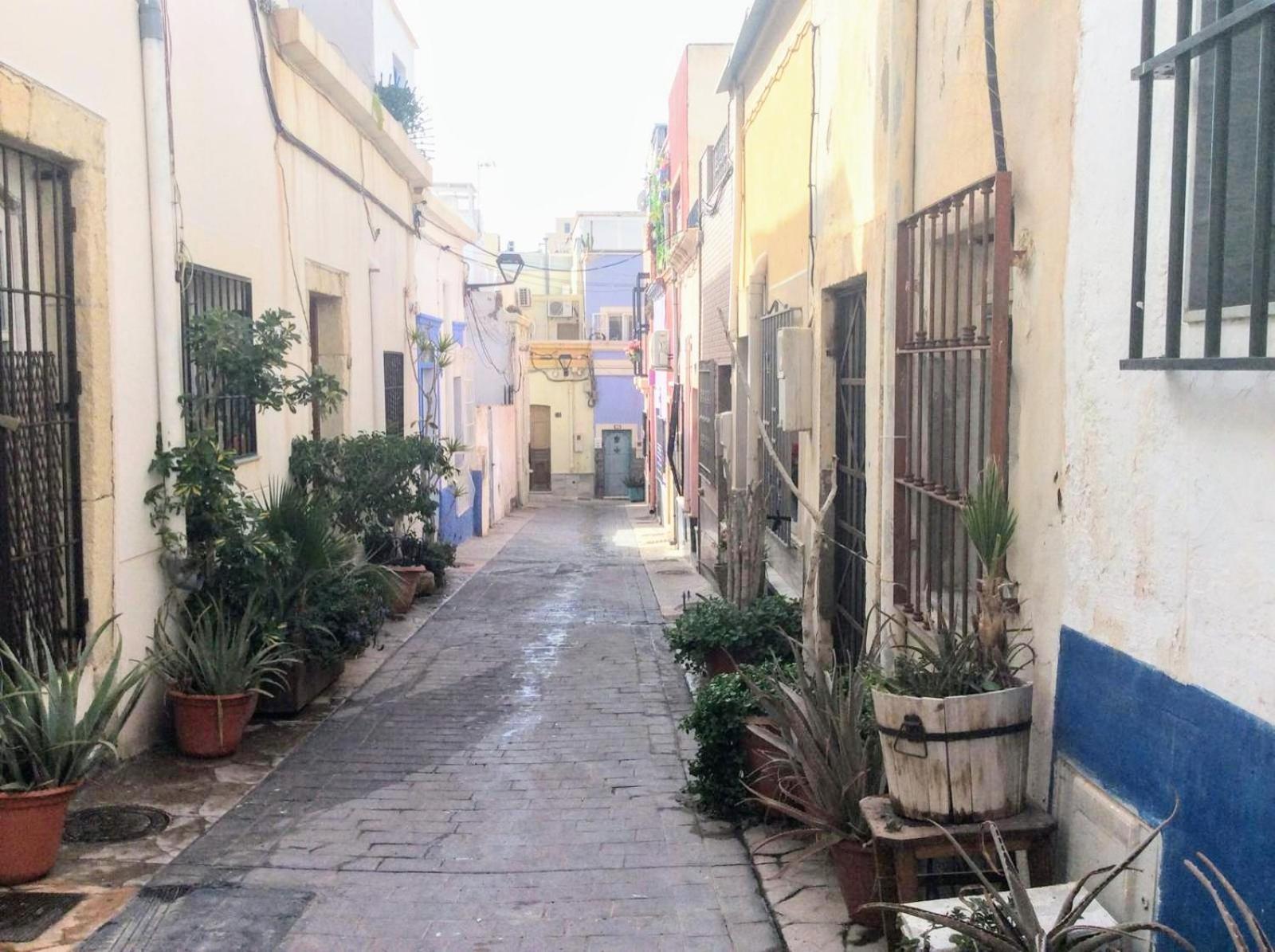 Casita La Paloma Bonita Del Pescador Hasta 5 Personas En El Casco Antiguo La Medina Centro Almeria Bajo Alcazaba Terraza Buena Vista Parking Privado Y Sabanas En Opcion Luaran gambar