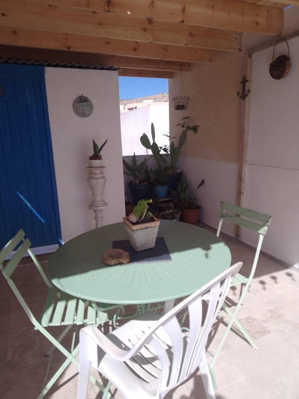 Casita La Paloma Bonita Del Pescador Hasta 5 Personas En El Casco Antiguo La Medina Centro Almeria Bajo Alcazaba Terraza Buena Vista Parking Privado Y Sabanas En Opcion Luaran gambar
